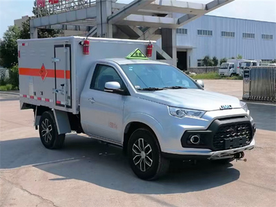 江鈴域虎四驅皮卡防爆車